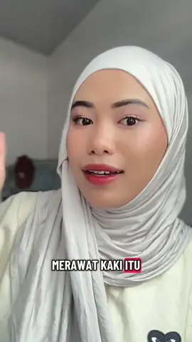 Cantik itu ga cuman rawat wajah aja tapi bagian kaki juga penting loe @Azalea Beauty #NyamanMelangkah #AzaleaBeauty #AzaleaCantiknyaMuslimah #AzaleaFootCream