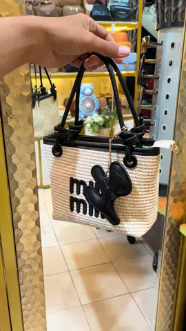 Jangan nyesel kalau udah beli tas ini, asli ini cakep banget #tasselempangwanita #shoulderbagwanita #taswanitaelegan #handbagwanita 