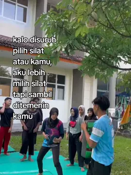 but talk to who??😹😹  #silat #4u #uinradenintanlampung#fyp 