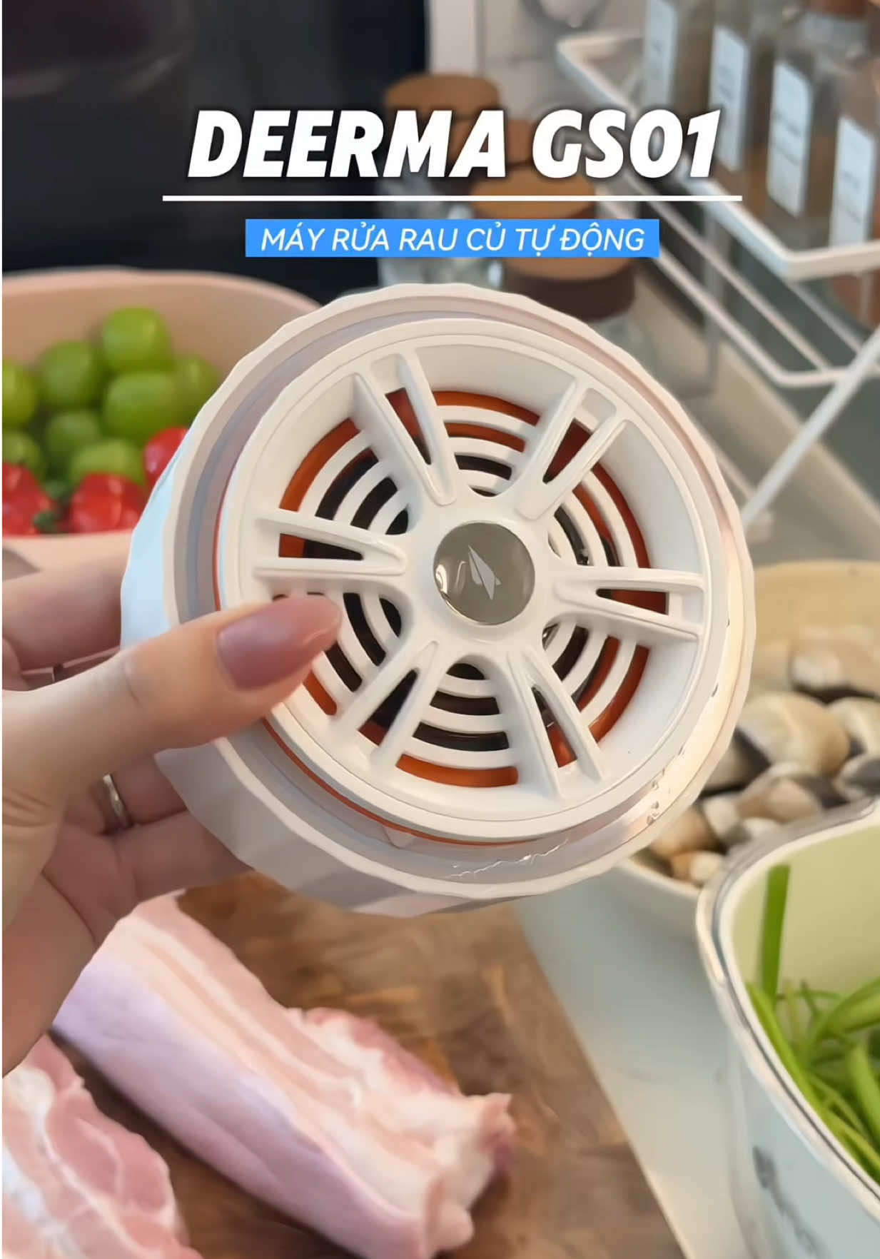 Máy rửa rau củ bằng phương pháp điện phân nên có khả năng loại bỏ được tồn dư của thuốc BVTV, nấu nướng yên tâm hẳn luôn ha mọi người 🥬🍅🫑🥩🦐 #dogiadung #deermavietnam #deermapremium #deermadaily #mayruarau 