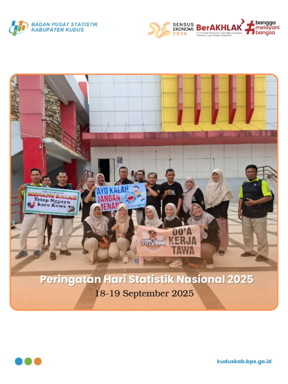 Dalam rangka memperingati Hari Statistik Nasional (HSN) Tahun 2025, BPS kabupaten/kota se-Provinsi Jawa Tengah mengikuti pertandingan tenis meja dan badminton yang berlangsung pada 18–19 September 2025 di GOR Tri Lomba Juang, Kota Semarang. Kegiatan ini dibuka secara resmi oleh Plt. Kepala BPS Provinsi Jawa Tengah, Ibu Endang Tri Wahyuningsih, dan menjadi ajang untuk mempererat kebersamaan, menumbuhkan semangat sportivitas, serta memperkokoh sinergi antar BPS kabupaten/kota di Jawa Tengah. 🏓🏸✨ #HSN2025 #bpskudus #BerAKHLAK
