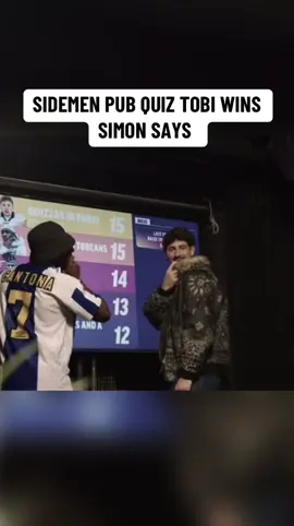 Tobi wins Simon says game in sidemen YouTuber pub quiz  @Sidemen  #sidemen #pubquiz #simonsays #w2s #ksi 
