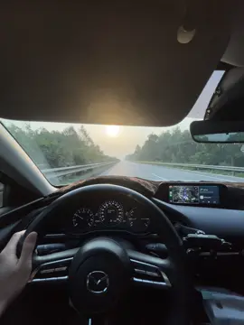 Chiếc xe cũng là niềm đam mê của tuổi trẻ 🥰🥰#mazda3 vẫn là cái gì đó xứng đáng trong phân khúc🎉🎉