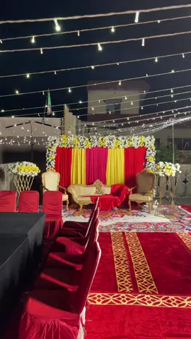 Inhouse small mehndi decor  #mehndi #mehndinight #lighting #mehndilover #jhelum 