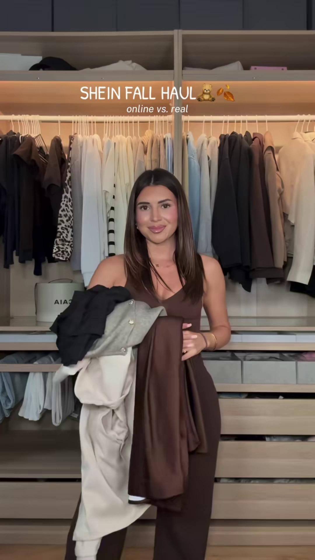 Simple, stylish, and ready for wherever the day takes you. #SimpleChic #CasualOutfit #DayToDayStyle #EverydayLook #StyleInspo