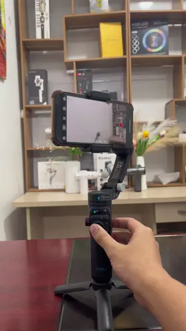 Gimbal smart M02 chống rung 3 trục Remote tháo rời bám theo khuôn mặt giá chỉ 1🍠#gimbal #gimbalchongrung #gimbalchongrungdienthoai #gimbalm02 #sunshine68store 