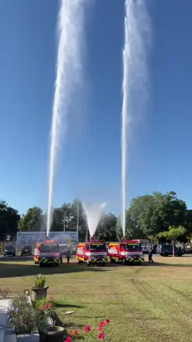 Sumbawa#firefighter #firerescue #damkar #rescue #damkarindonesia #pemadamkebakaran #damkarhits #damkarsumbawa 