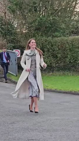 Inst mrsmiddletonx  #princesscatherine #katemiddleton #duchessofcambridge #princewilliam #queen 