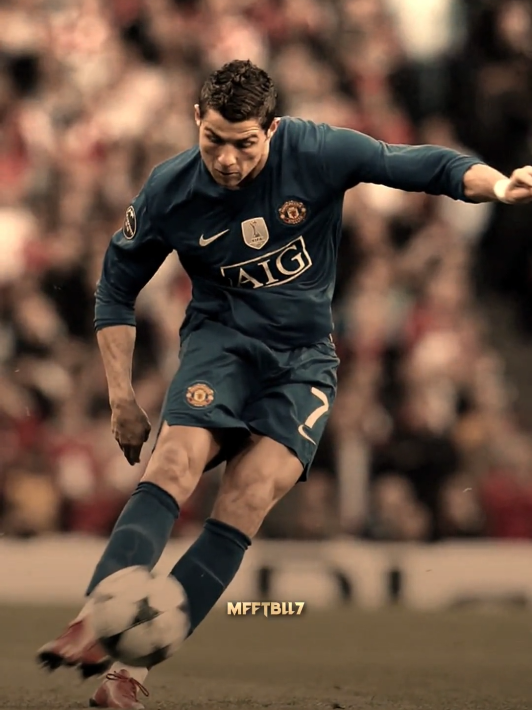 Free kick Ronaldo 40 meter🔥🚀 #cristianoronaldo #manchesterunited #freekick #fyp #foryou 