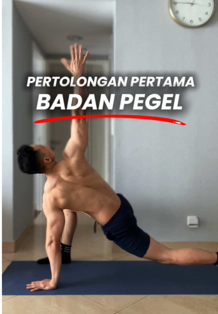 ⚠️PERTOLONGAN PERTAMA BUAT BADAN PEGEL⁉️ Ini jawabannya ✅ Buat lo yang suka bingung… stretching apa sih yang pas buat : •	Pinggang nyeri 🔥 •	Punggung kaku 📉 •	Lutut suka ngilu 🦵 •	Setelah olahraga (lari, gym, padel, badminton, dll) 💪 Gw rangkumin semua jadi 1 disini ini, 👉biar gampang dicari kapanpun dibutuhin, Cukup SAVE dulu sekarang, siapa tau besok badan lo butuh bantuan🫵🏼 ✨Lo juga bisa lakuin ini sebagai rutinitas harian, stretching singkat, badan lega seharian💯 💬 Komen juga : bagian tubuh mana yang paling sering bikin lo ga nyaman⁉️ Follow untuk tips fitness & workout lainnya #Fitness #stretching #pain #tipsandtricks 