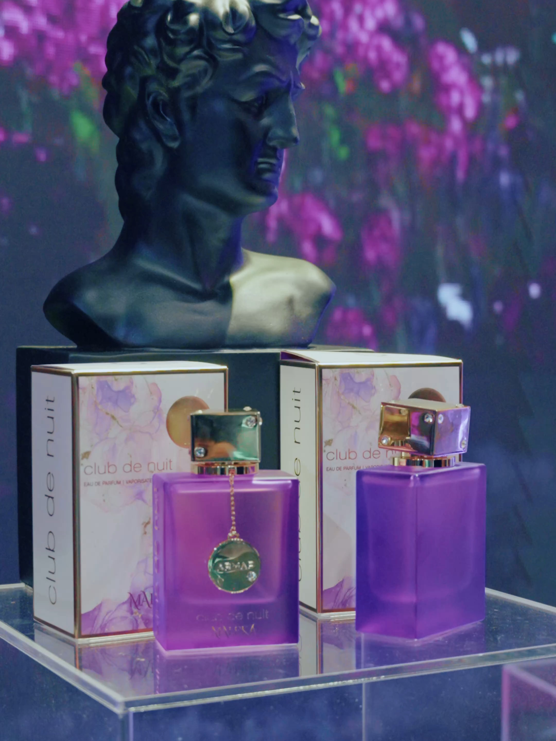 At The Timeless Collective, Club de Nuit Maleka claimed its throne. ‘Maleka’ — a fragrance that wears its crown with dignity, weaving notes of majesty and allure. A scent for those born to reign.
