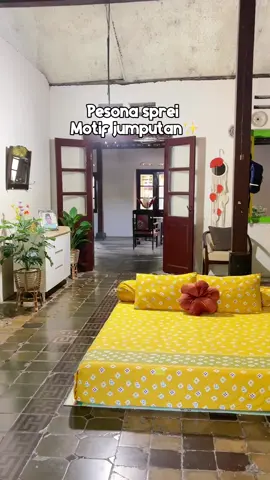 Spreinya Makin menambah vibes kejadulan ini 😍 adem tenang dan damai 🫶🏻 #sprei #jumputan #spreijadul #vintage #rumahjadul 