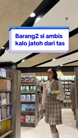 Kalo isi tas kamu apa aja nih Grameds? #gramedia #serunyamembaca #tumbuhbersama #backtocampus #campus #mahasiswa #mahasiawaindonesia #gramediatumbuhbersama 