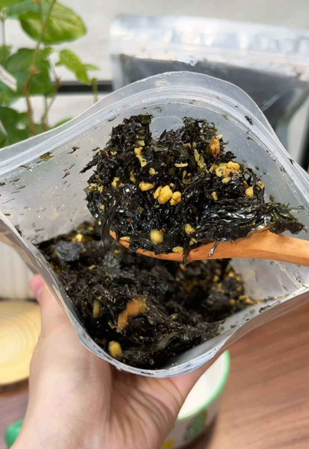 Rong biển cháy tỏi sấy mè #rongbien #rongbienchaytoi #rongbiensayme 