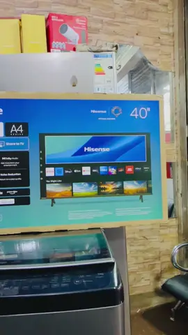 Hisense 40inches Smart tv 
