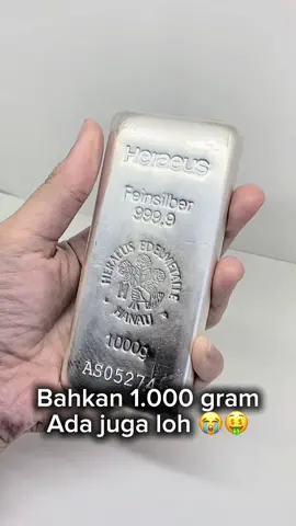 Logam Perak Berat 50 gram, 100 gram sampai 1.000 gram sudah tersedia di Toko Emas Berkah Arifin 3 JAM OPERASIONAL TOKO Senin-Sabtu : 07.30-18.00 Minggu : 07.30-16.00 Minggu Akhir Setiap Bulan : TUTUP #perhiasanemas #emas8k #emas9k #berkaharifin3 #tokoemasberkaharifin #tokoonlineberkaharifin3 #kotablitar #onlineshop #perhiasanonline #belanjaemasonline #belanjaonline #emasmurah #investasiemas #emasasli