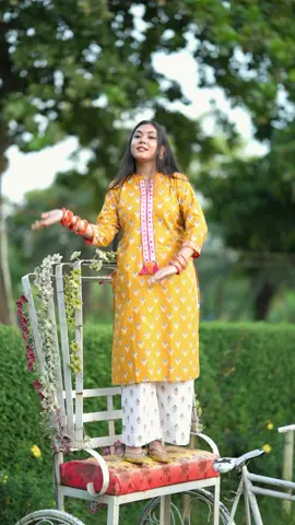 নাম ছিল তাঁর গুলবাহার 💛 ড্রেস : @Art's Of PiYa 