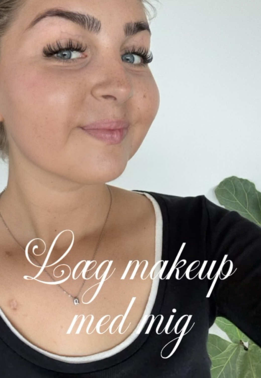Læg makeup med mig, mens jeg fortæller lidt om mit ændrede ansigt💫🤍 #getreadywithme #makeuptutorial #fyp #goviral  