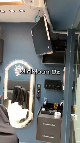 client satisfait 😌  Miroir LED Bouton Logo  livraison gratuite bureau  مرحبا بالجميع ❤️  🥰🥰🥰#حلاقين_التيك_توك #ديكور #الشعب_الصيني_ماله_حل😂😂🙋🏻‍♂️ #الشعب_الصيني_ماله_حل😂😂 #الجزائر🇩🇿 