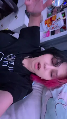 Like what lol idc #interract #fypシ #comment #relatable #goingtobed 