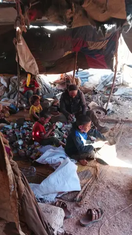 Kami adalah keluarga miskin yang tinggal di kem pelarian, saya mempunyai 10 orang anak, saya berharap dapat membantu  #malaysia #Indonesia 