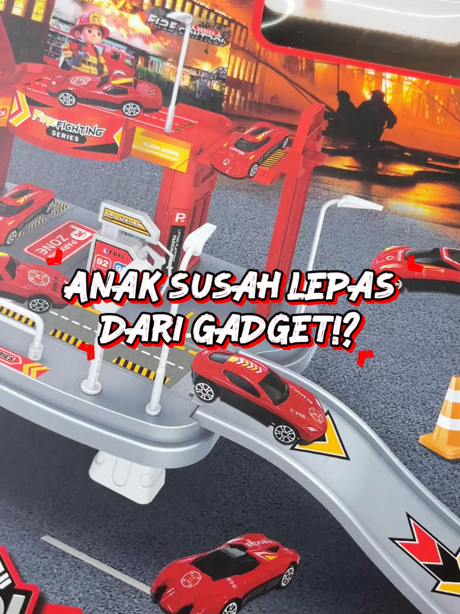Anak susah lepas dari gadget? Cobain mainan ini! City Parking Lot bikin anak betah main sambil melatih imajinasi #DIY #mobilmobilan #mainanparkinglot #parkinglot #mainansusun #pemadamkebakaran