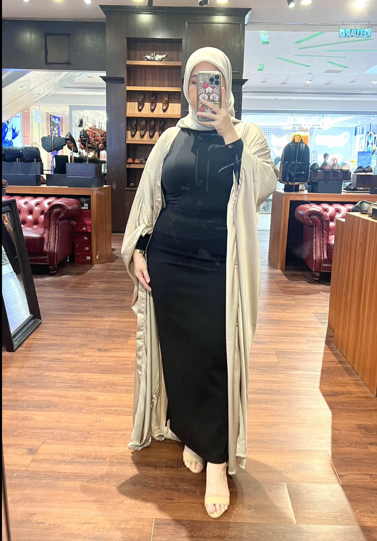 Serius comfy and boleh styling banyak cara #cardiganmurah #satin #racuntiktok #fyp 