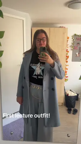 First lecture fit! #fitcheck #moving #freshers2025 #uni 