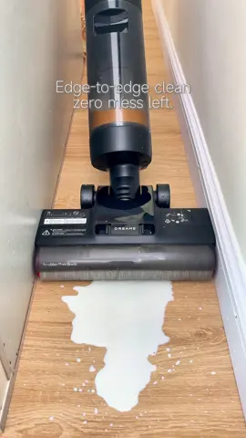 Busy moms, this one’s for you. The Dreame H12 Pro cleans the whole floor in just 10 minutes — more time for you, less time cleaning.#Dreame #dreametech #CleanTok #dreameh12pro #floorcleaning #vacuummop #tiktokmademebuyit #momhacks 