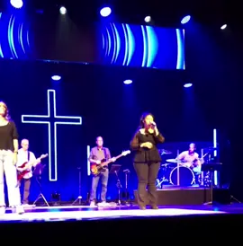 Tell someone about Jesus. ❤️✝️🙌🎤 #ComeJesusCome Thank you CeCe Winans for an amazing message & Faith Church - Dyer for allowing me to serve with the phenomenal #worship team...Glory to God alone 💯