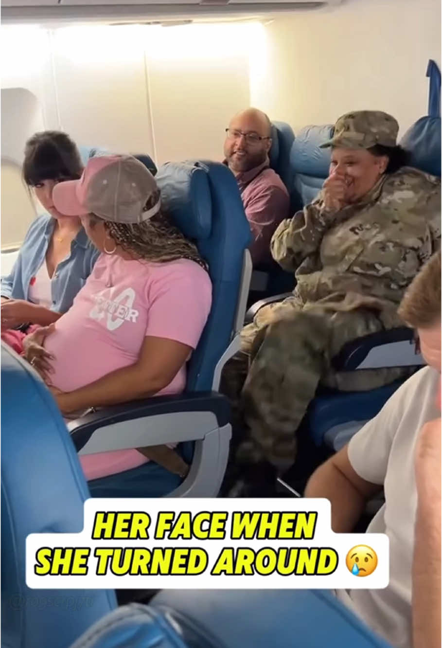 Soldiers coming home #deployment #militaryhomecoming #fyp #soldier #come #come 