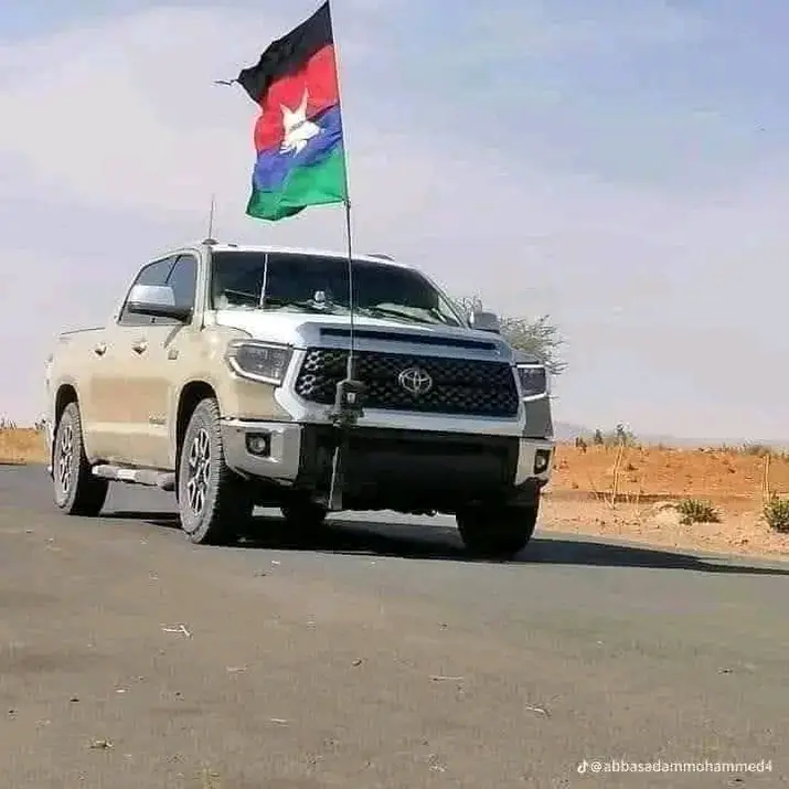 النضال هو الكفاح المستمر من أجل تحقيق هدف نبيل، سواء كان ذلك الهدف سياسياً أو اجتماعياً أو اقتصادياً. النضال يتطلب قوة الإرادة، والصبر، والإصرار، والتحمل. وكلمات النضال تحمل في طياتها معاني العزيمة، والتحدي، والأمل. النضال لا يثمن بالانجازات فقط وانما جوهر النضال هو الثبات على المواقف و الرسوخ في الثوابت و التجذر في الارض إن جوهر النضال و عماده هو الصمود في  #دوله_المواطنه_المتساويه  #رفاق_حول_مشروع_دولة_المواطنة_المتساوية  #الثورة_شعلة_لاتنطفي_ورؤية_لاتموت 