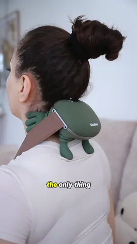 A relaxing Christmas gift idea-a portable massager that’ll bring comfort whenever you need it.🎄🎁#neckmassager #massage #foryoupage #christmas #tiktokmademebuyit 