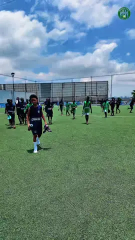 Les pronos de la catégorie Élite U10 et U12 pour le Ballon d’or 2025 🤴  Et vous quel est votre prono ? 👀 #Avenirpro #football #ballondor #2025 #abidjan225🇨🇮 