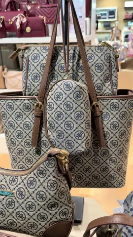 dapetnya one set begini! full zipper lagi #totebag #palomino #taskerja 