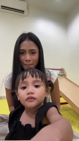Teracuni lagu timur karena toddler 1 ini #moms #toddler #dancecover #ngapainrepot #fyp 