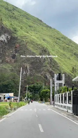 View yg bakal kamu dapatkan kalo ke bakkara🍃 📍bakkara - Humbahas #bakkara #danautoba #humbanghasundutan #sumaterautara 