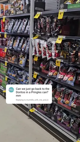 Not just in a can... but mini size 🥹 THE cutest snack box size.... don't you think?! 👆 We've tried the grain waves, doritos, twisties - next up is cheetos! 🧡 Products used: ✨️ b.box snackbox ✨️ b.box bento buddy tray - snack ✨️ Crunkle cutter All available on our website 💓 #lunchboxfind #snackidea #whatmykidseat #lunchboxpro #snackbox 