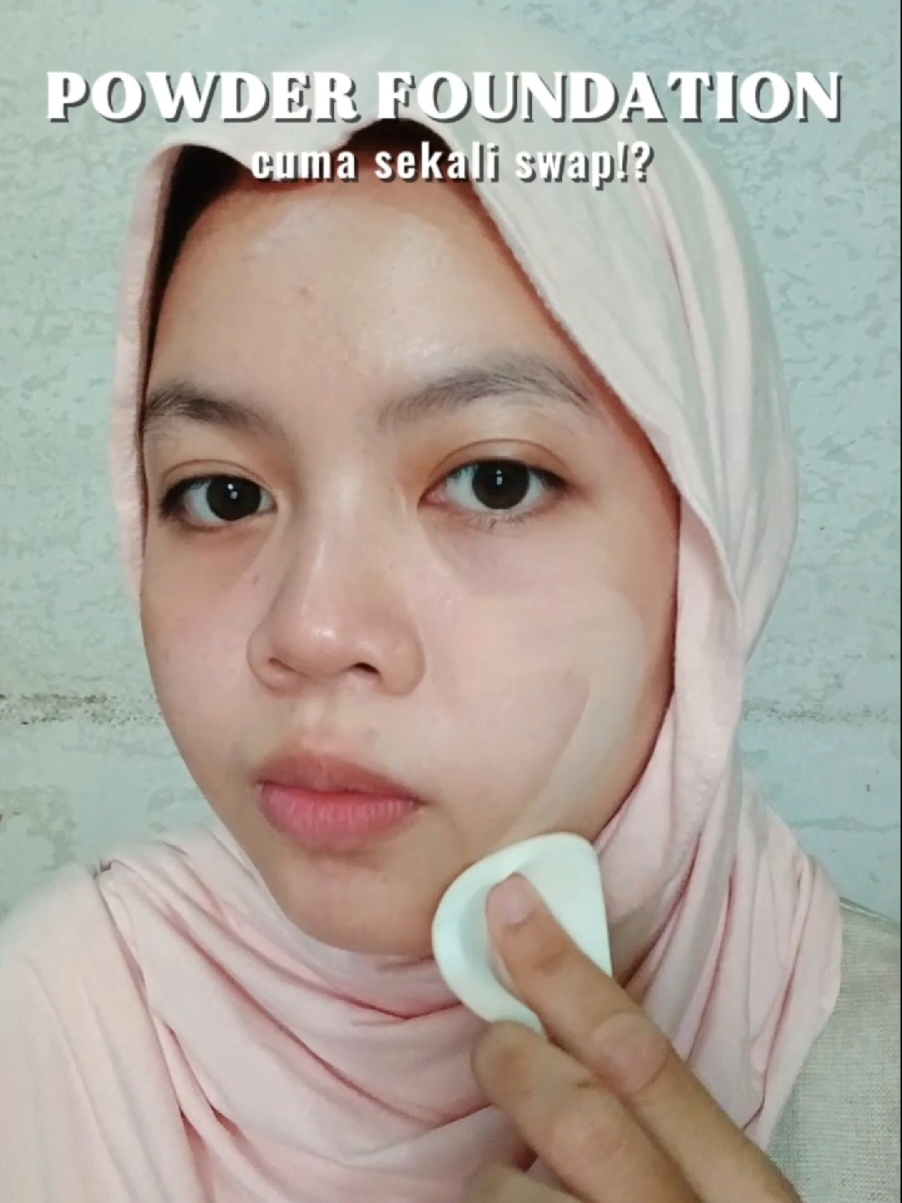 Penemuan terbaru dari @maybelline_indonesia powder Foundation yang anti crack, tahan 30 jam💯✨️ #10kflexnocrack  #superstayflexpowderid  #wearemaybelline  #makeup 