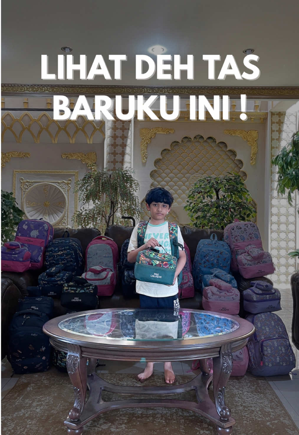 Bunda bingung si kecil gimana bawa bekalnya? 😱 Nih kenalin tas Shinny Pack dari Polo Gallardo ✅ Beli 1 Dapet 3 ✅ Free tempat pensil ✅ Free lunchbag  ✅ Banyak pilihan varian Wah keren banget kan? 😱 Yuk langsung aja dicheckout sebelum promonya hilang!  #pologallardo #tassekolah #tasanak #lunchbag #tasanakmurah 