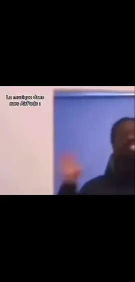 vous écoutez quelle musique dans vos airpods#capcut_edit 