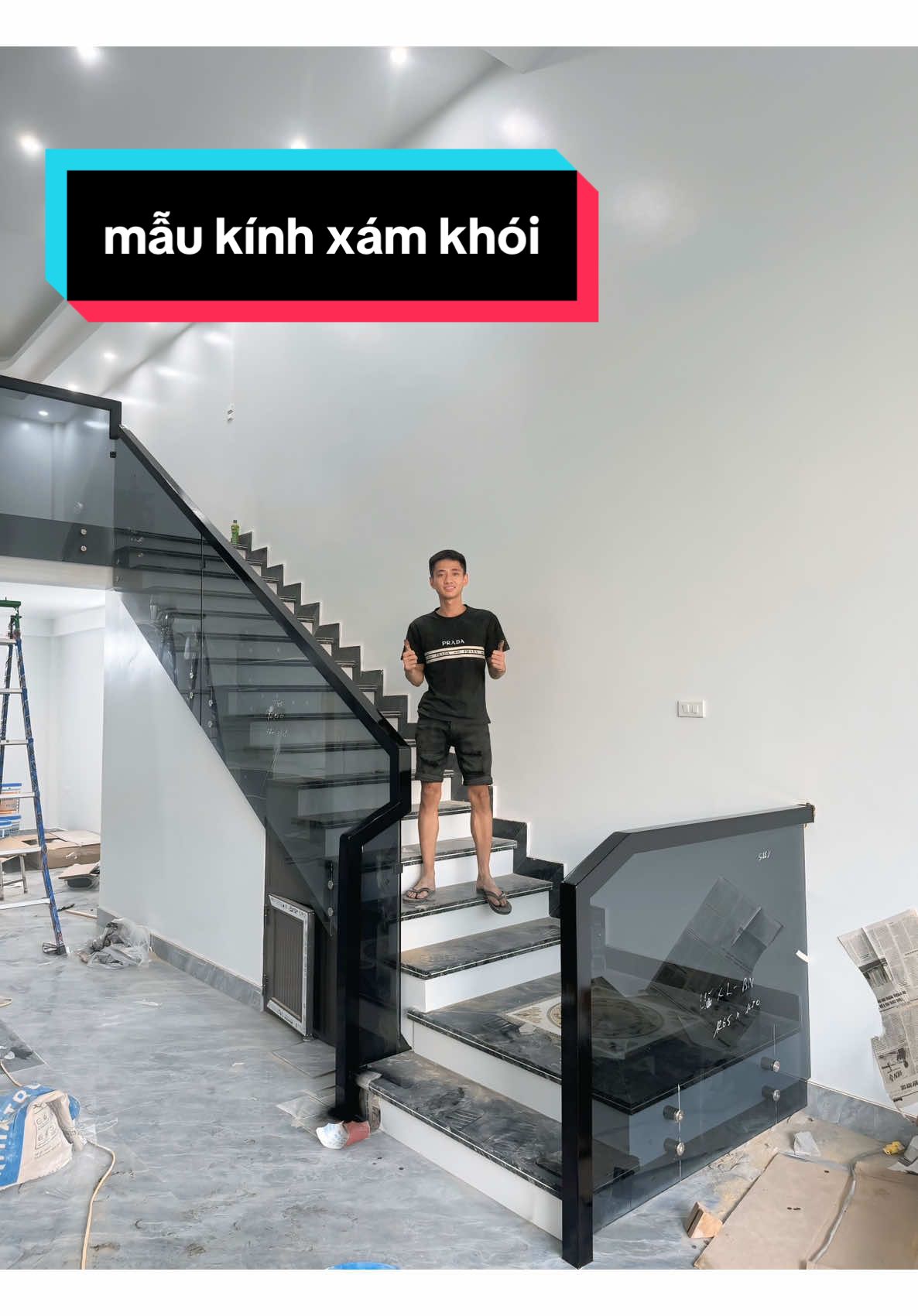 tiếp tục bàn giao cho anh chủ nhà ở bắc ninh mẫu kính màu xám khói #bacninh99 