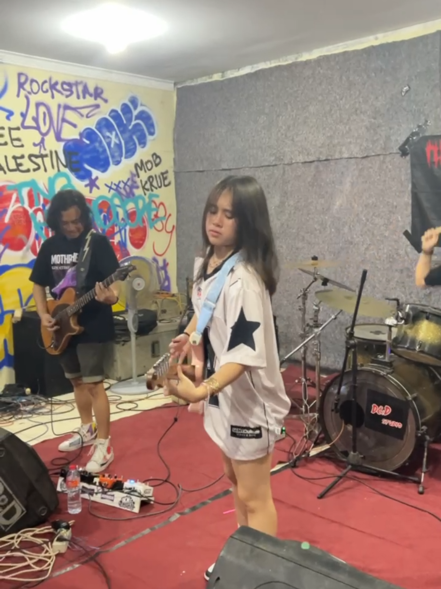 Mazaiya @mothrahead.official 