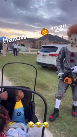 Welcome Halloween in fear#funny #spirithalloween #scare #jumpscare #fail #humor #reaction #kids #children 