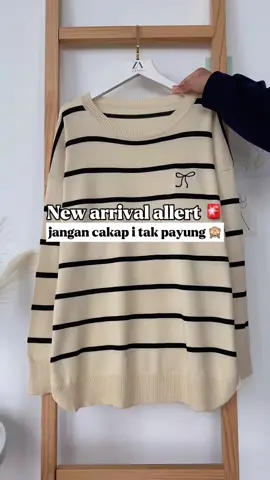Ha korang, ada yang BARU ni 🙈 zalfa knitted blouse in da house 🔥 #tiktokfesyen #zoearisah #NewEra #TiktokShopFesyen #fyp #xyzbca #outfitideas 