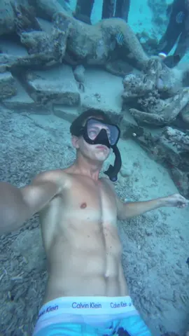 Gili Meno Statues  #gilimeno #southeastasia #travel #freediving #snorkeling 