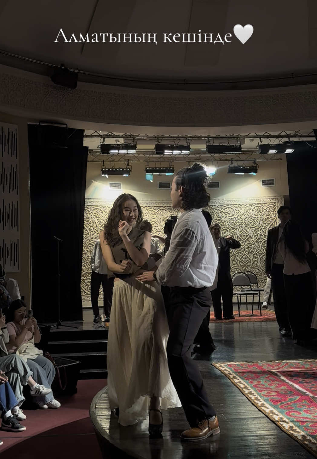 @janart.ala 😍 #алматыныңкешінде 