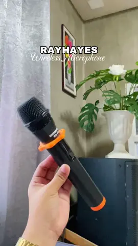 Ilalaban ko tong mic na’to!! 💯 Gandaaaaa! 😍 #rayhayes #rayhayesmicrophone #wirelessmicrophone #microphone #microphonewireless #microphonerecommendations #microphonemurah #f 