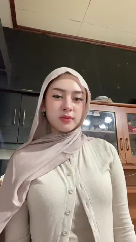 Gak ada batasan buat kamu mencari teman se umuran kamu #timoclubid