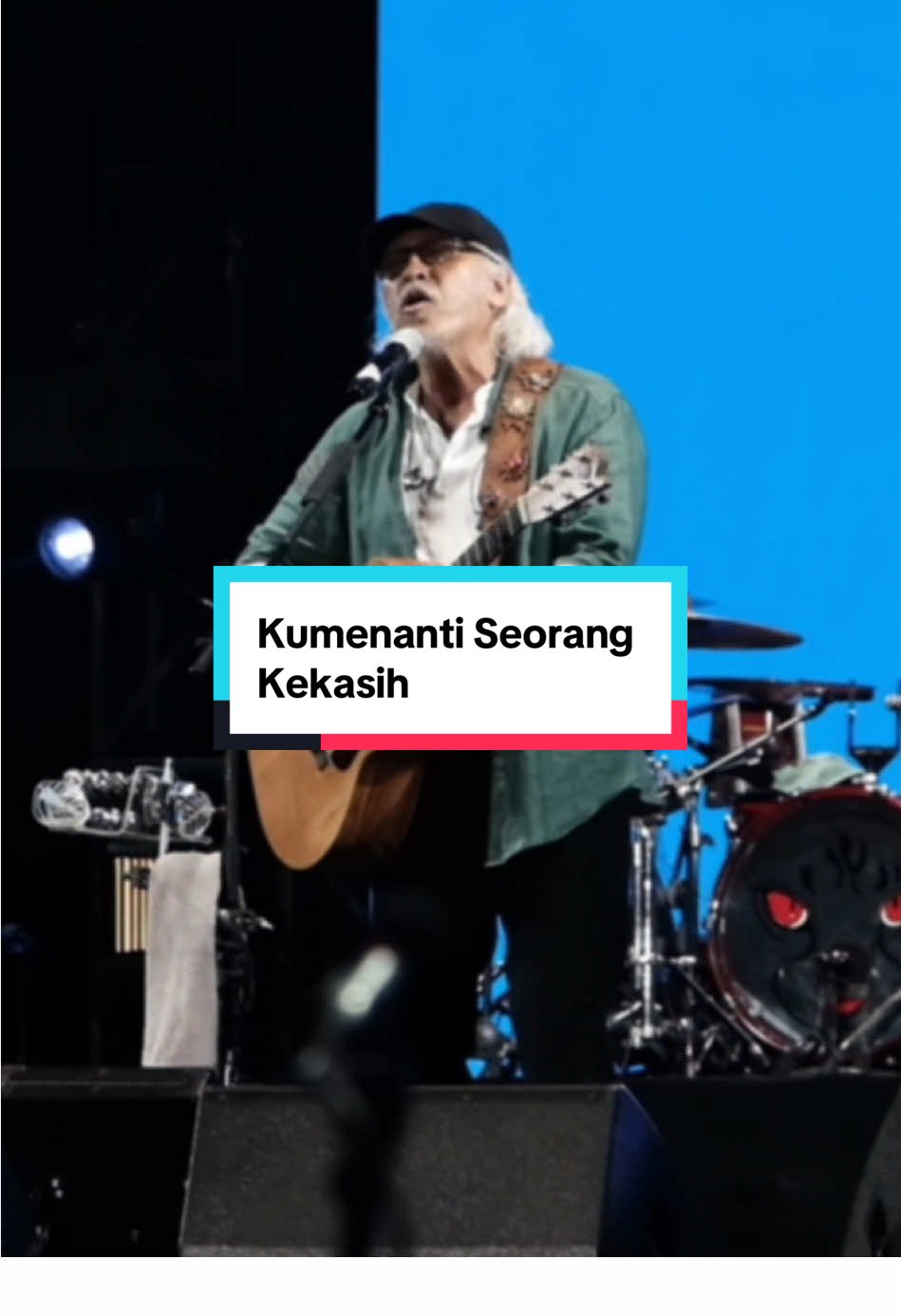 Yang sampe saat ini masih menanti kekasihnya, semoga di permudah sampai penantiannya usai. Aamiinnn☺️ #kumenantiseorangkekasih #musikditiktok 